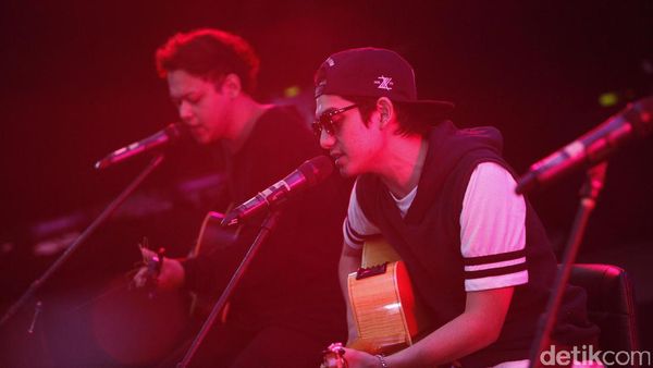 Hooray! dHOT Music Day Dibuka Oleh Friday