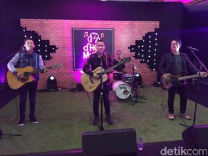 Sebelum Is Pamit, The Rain Ingin Ajak Payung Teduh Kolaborasi