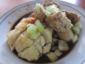 Nikmati Pempek di 4 Tempat Makan Kawasan Jakarta Selatan Ini