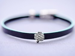 Cantiknya Liontin Perhiasan Alpukat, Nanas hingga Bawang Putih!