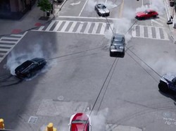 Charlize Theron Jadi Hacker Mobil Canggih di Fast and Furious 8