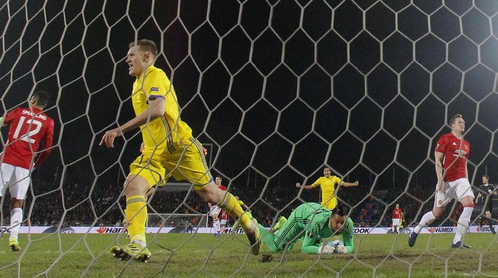 Rostov Datang ke Old Trafford untuk Bikin Sejarah