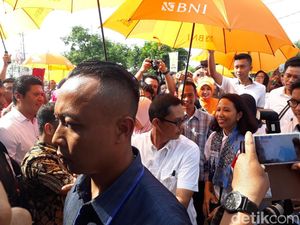 Rini Blusukan ke Indramayu, dari Helikopter Turun ke Sawah