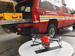 Aksi Keren Drone Jadi Tim Pemadam Kebakaran