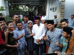 Djarot Serahkan Masalah Kabel di Gorong-gorong ke Polisi