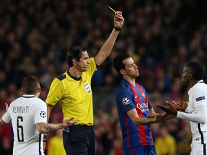 Kalah Kontroversial dari Barcelona, PSG Kirim Dokumen Protes ke UEFA