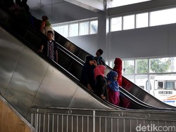 Stasiun KRL di Cikarang Bakal Dilengkapi Eskalator dan Lift