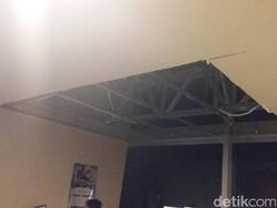 Plafon Salah Satu Ruangan di Gedung DPR Tiba-tiba Runtuh