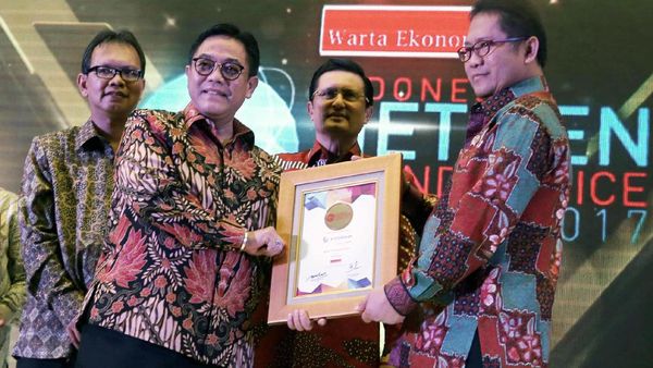 FIFGroup Raih Penghargaan