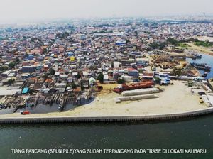 Selain Banjir, Ini Alasan Jokowi Teruskan Proyek Tanggul Raksasa