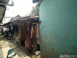 Video Momen Pertemuan Ahok dengan Keluarga Nenek Hindun