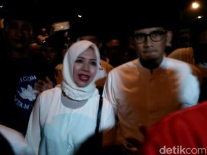 Didampingi Istri, Sandiaga Tiba di Acara Peringatan Supersemar