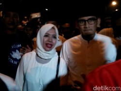 Didampingi Istri, Sandiaga Tiba di Acara Peringatan Supersemar