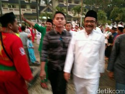 Video Saat Djarot Sempat Ditolak di Peringatan Supersemar
