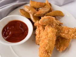 Bikin Olahan Ayam dengan Balutan Keripik Kentang Renyah