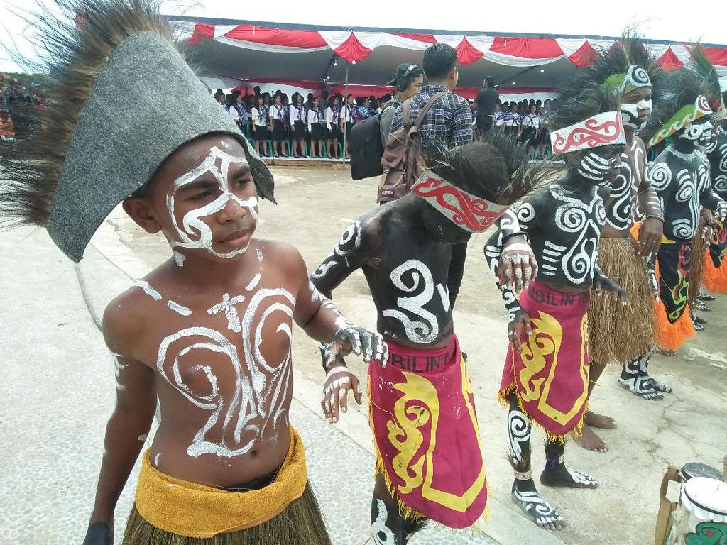 Begitu Banyak Cinta dari Papua Barat Begitu Banyak Cinta dari Papua Barat