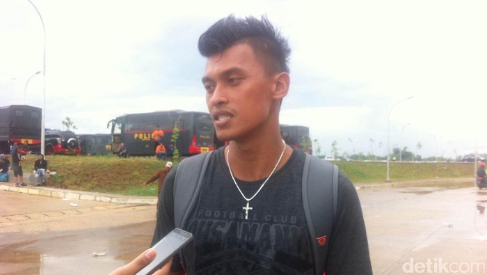 Lerby Eliandry, pemain PBFC datang ke Stadion Pakansari di Cibinong, Minggu (12/3/2017).