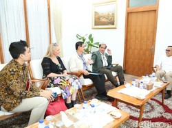 Mantan Bos Freeport ke Banyuwangi Bahas Pengembangan Bandara Blimbingsari