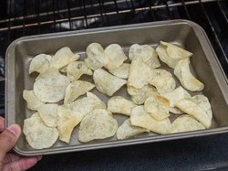 Manfaatkan Sisa Keripik dengan 5 Cara Praktis Ini