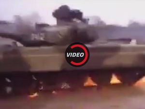 Gokil, Ngedrift dengan Tank Perang