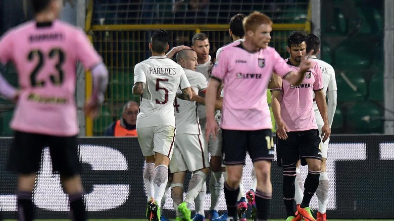 Hasil yang Penting untuk Kepercayaan Diri Roma Hasil yang Penting untuk Kepercayaan Diri Roma