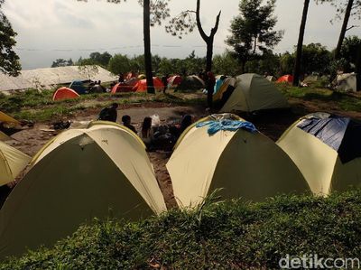 Basecamp Mawar yang Asyik Buat Kemping di Gunung Ungaran