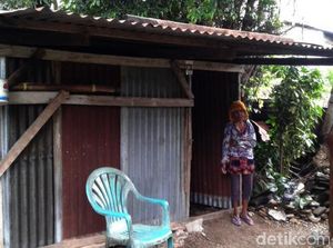 Perjuangan Nenek Wahi Rawat Putri Disabilitasnya di Gubuk Reyot