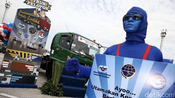 Kemenhub Gelar Deklarasi Truk Pelopor Keselamatan
