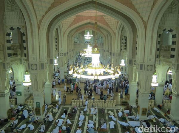 Foto: Tempat Menghibur Hati Luna Maya Saat Umroh