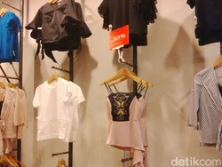(X)S.M.L Diskon Hingga 50%, Rok Mulai dari Rp 150 Ribu