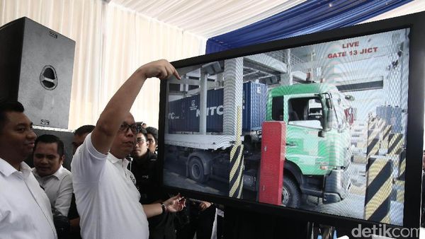 Operator Truk di Imbau Manfaatkan SIAB