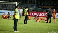 Para pemain Pusamania Borneo FC tampak lesu usai dikalahkan Arema FC di partai puncak Piala Presiden 2017.