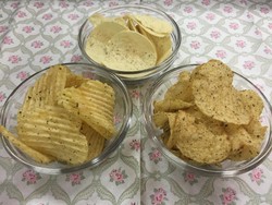 Mana Keripik Kentang Rasa Rumput Laut yang Paling Enak?