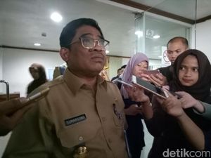 147 Spanduk Tolak Salatkan Jenazah dan Sejenisnya Diturunkan