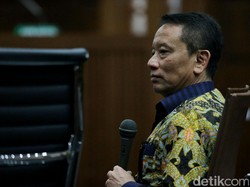 Hakim Diminta Abaikan Keterangan Dirjen Pajak di Sidang Bos EKP