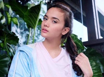 Tatapan Tajam Damita Argoebie