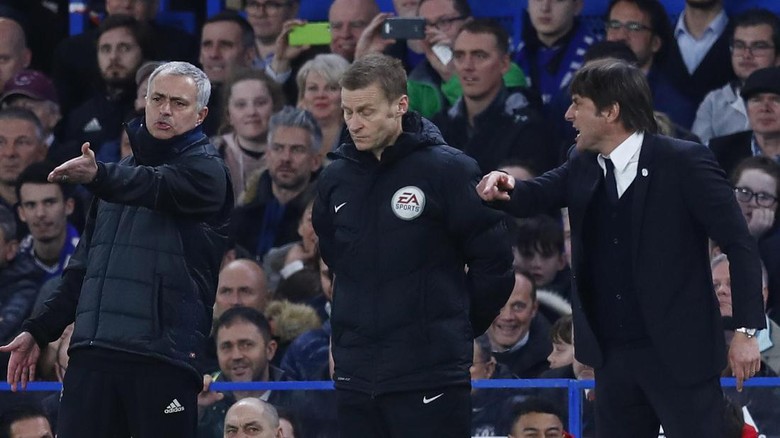 Aksi Adu Argumen di Lapangan Conte Vs Mourinho Dinilai Menggelikan Aksi Adu Argumen di Lapangan Conte Vs Mourinho Dinilai Menggelikan