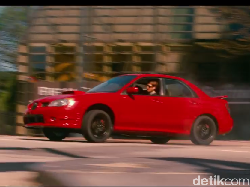Aksi Subaru WRX di Film Baby Driver