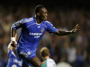Michael Essien, dari Bastia ke Paris van Java