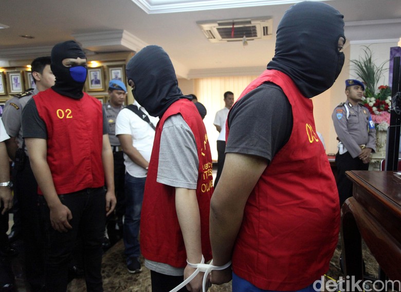 Polisi Temukan 600 Konten Pornografi Anak di Grup FB Loly Candys Polisi Temukan 600 Konten Pornografi Anak di Grup FB Loly Candys