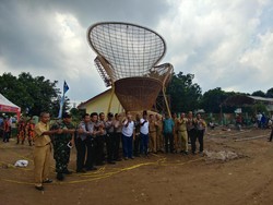 Ikon Pariwisata Baru Cirebon, Kursi Rotan Raksasa Setinggi 12 Meter!