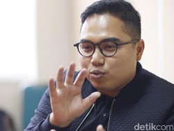 Novel Angan Senja Senyum Pagi Agak Complicated dan Lebih Berdimensi