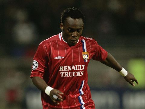 Michael Essien, dari Bastia ke Paris van Java