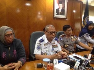 Angkot Vs Taksi Online, Kemenhub: PM 32/2016 Jawabannya