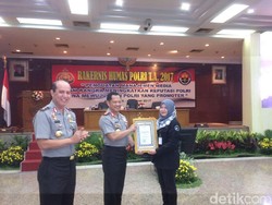 Penghargaan dari Polri untuk detikcom