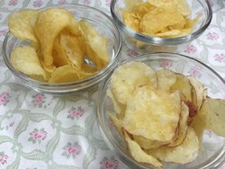 Ini Perbandingan Rasa 3 Produk Keripik Kentang Impor