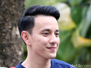 Billy Davidson Setuju dengan Tren Nikah Muda