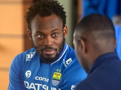 Essien Minta Rumah yang Ada Kolam Renangnya