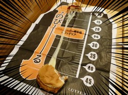 Wah, Keju di Burger Ini Super Elastis, Bisa Ditarik Sampai 45 cm!