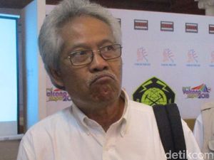 Mbah Rono Yakin Suara Dentuman Berasal dari Erupsi Anak Krakatau